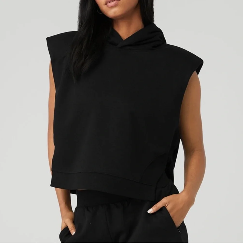 Alo Cropped Headliner Shoulder Pad Sleeveless Hoodie Sweatshirt Vest Size Medium - Picture 3 of 13